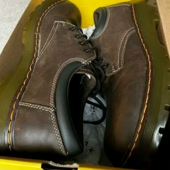 DR. MARTENS Bolt Industrial Chunky Shoes Mens Brown Leather Wyoming New in Box